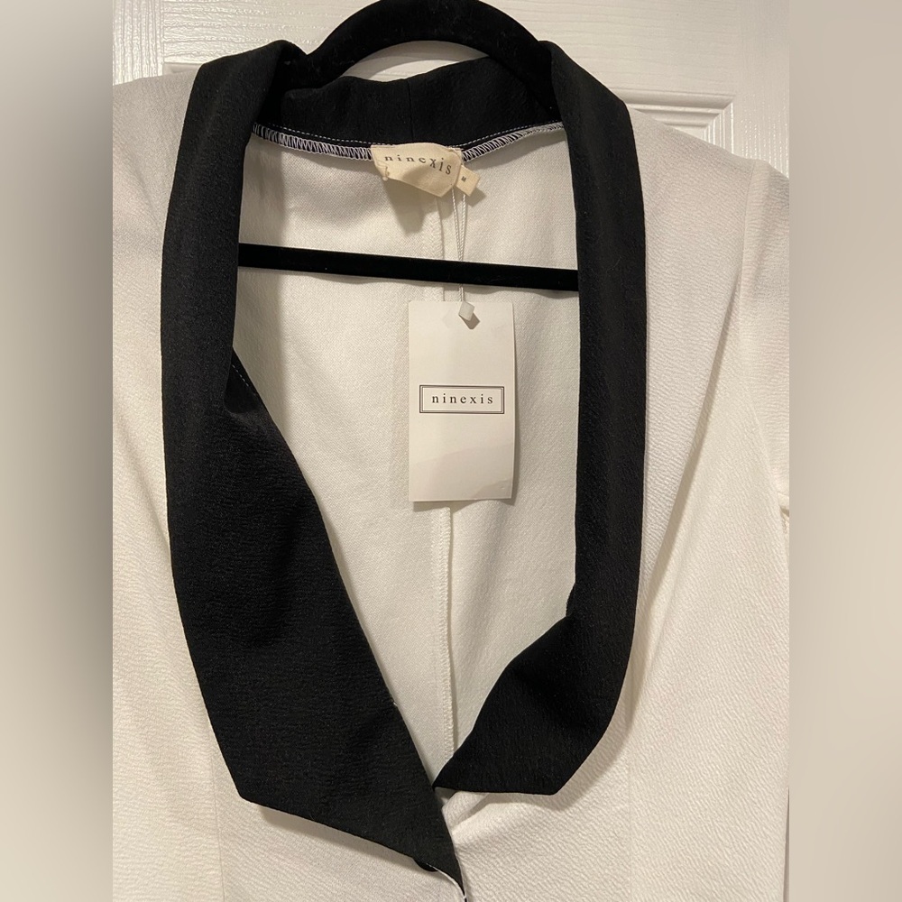 Ninexis White Black Lapel Lightweight Button Ruched 3/4 Sleeve Blazer Size M - Picture 2 of 12
